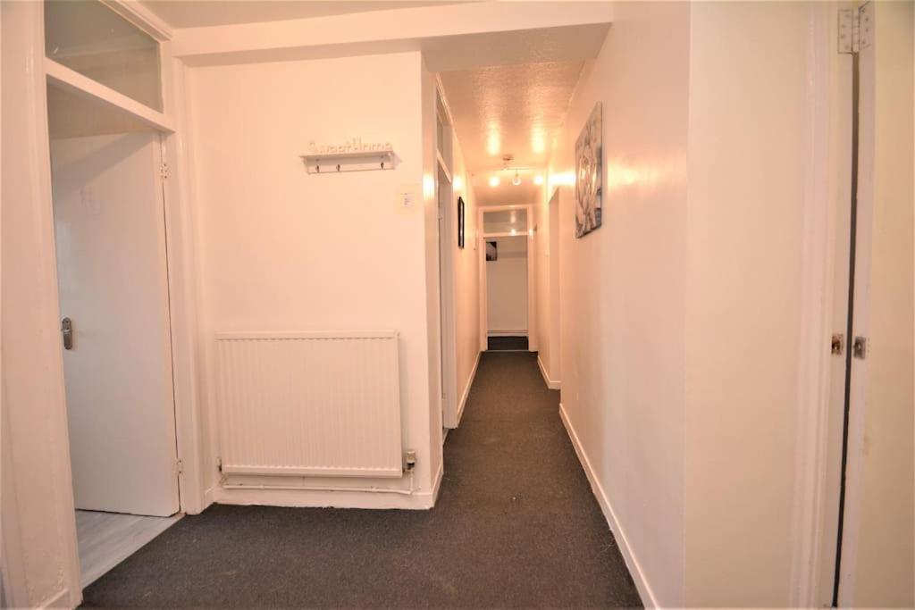 Zone2 Classic 3 Bedroom * London
