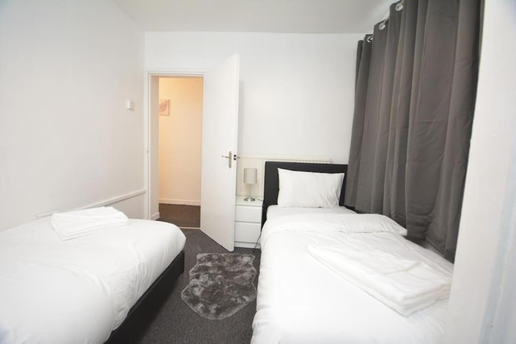 Zone2 Classic 3 Bedroom Apartment