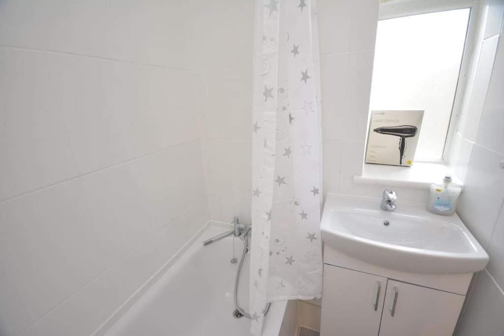Appartement Zone2 Classic 3 Bedroom Londen